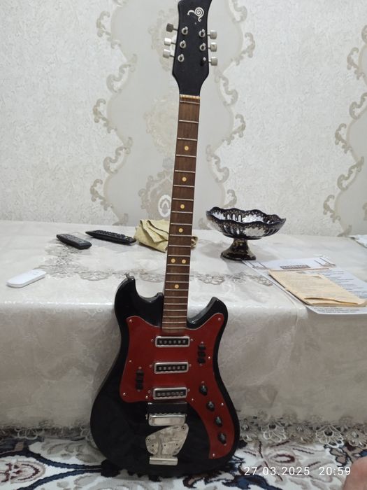 Продается соло гитара.