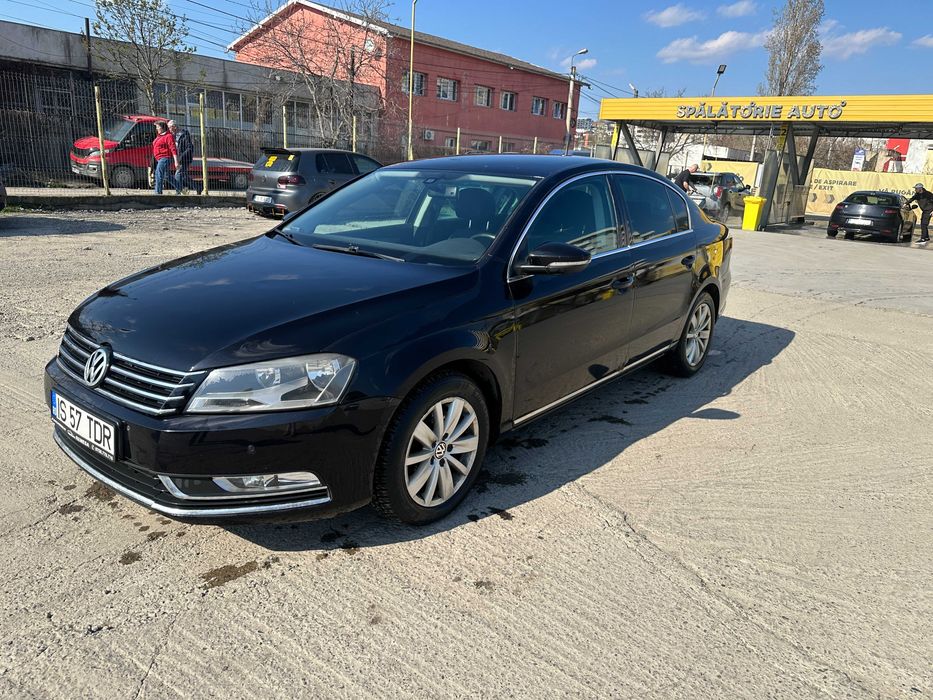 VOLKSWAGEN Passat 2012