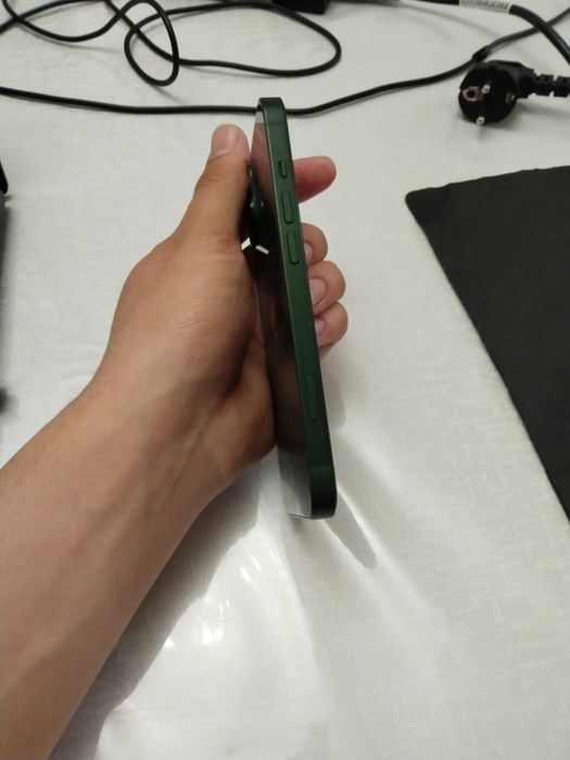 iphone 13 .  Емкост 92