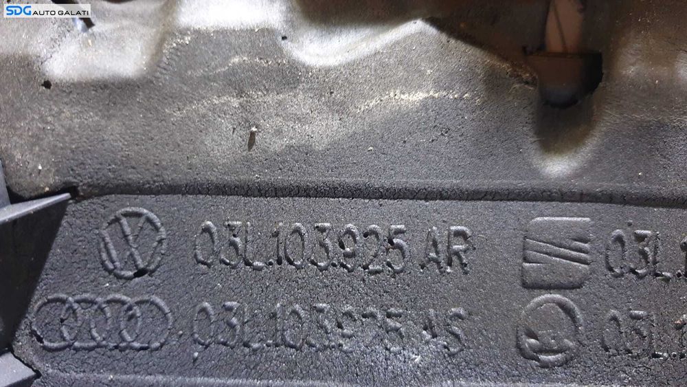 Capac Protectie Motor Volkswagen Passat B6 1.6 TDI CAY CAYC 2009 - 2010 Cod 03L103925AR