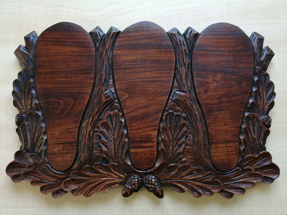 Panoplii sculptate - mistreţ, căprior