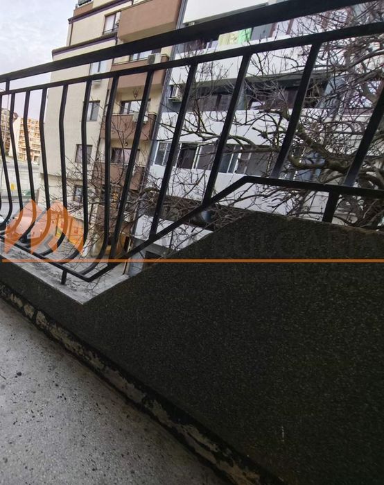 1-стаен в Варна-Лятно кино Тракия площ 40