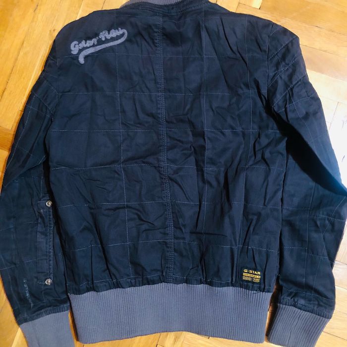 Продава дамски якета