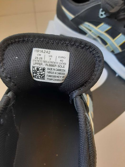 Дамски маратонки ASICS