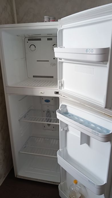 Холодильник продам