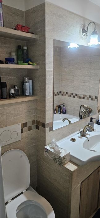 Vând apartament doua camere