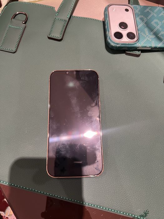 IPhone 13 Pro 128 xotira gold.