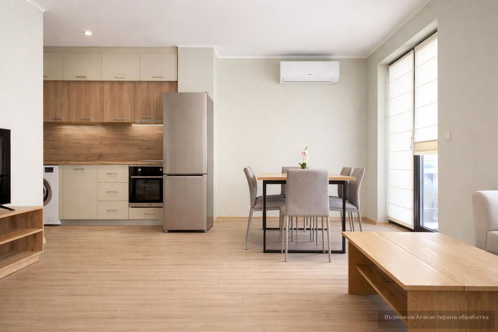 Тристаен апартамент под наем в Център