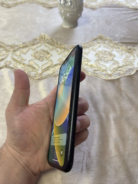 Продам Iphone Xr
