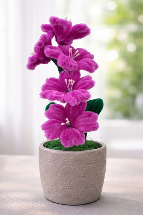 Eleganță mov în ghiveci decorativ