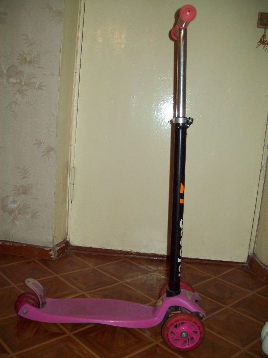 Самокат детский для девочки