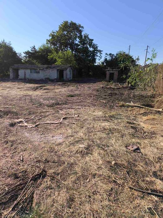 Продавам парцел в гр. Шабла в регулация равен ток вода с асфалтов път