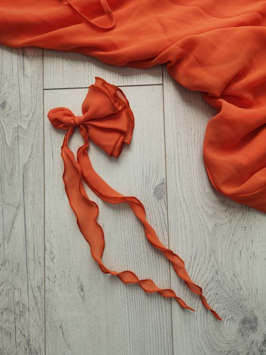 Rochie cu bretele asimetrica