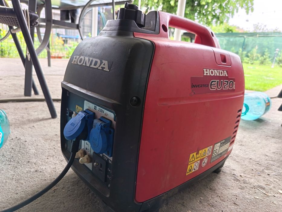 Vând generator inverter Honda