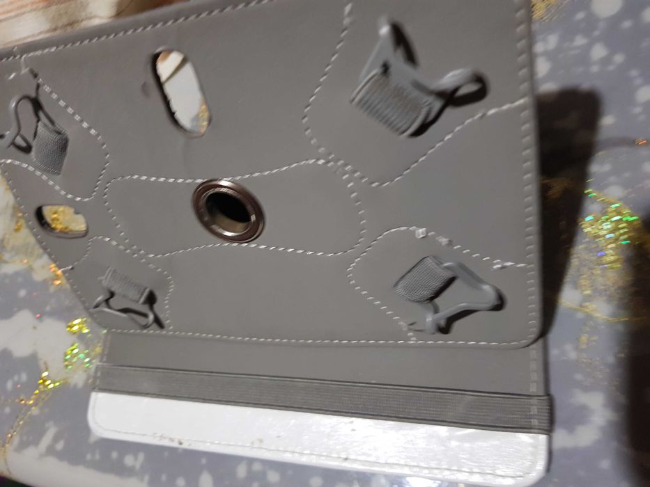 чехол для  айпад про кожанный  и   планшета