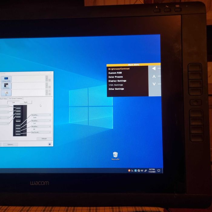 monitor tableta grafica wacom dtk-2200 cintiq 22HD fara stilou