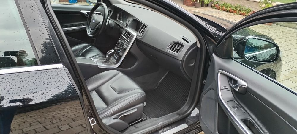 Volvo V60 plug - in - hybrid