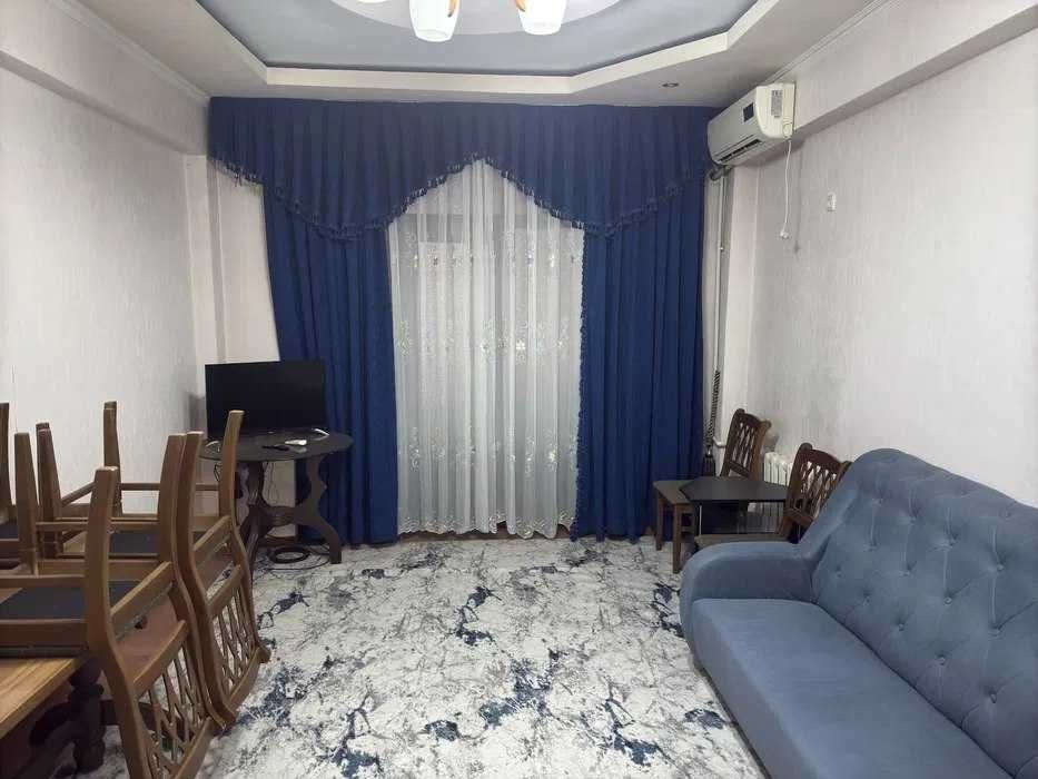 Сдается 2 -х комнт квартира,