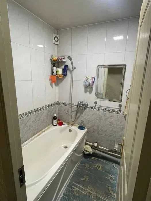 Олмазор туманида 2 хона уй 2 этаж