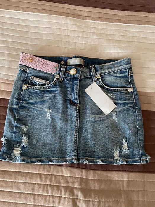 Чисто нова бутикова пола