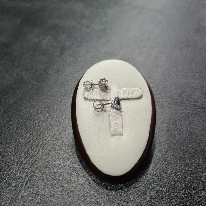 Гвоздики с Бриллиантами Сапфир белое золото