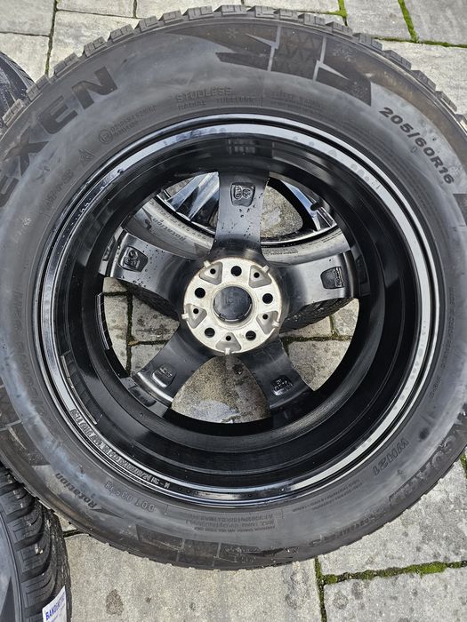 Jante OXXO r16  black compatibile Vw T cross