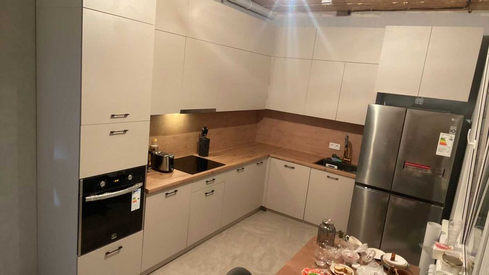 Кухня горнитур продам