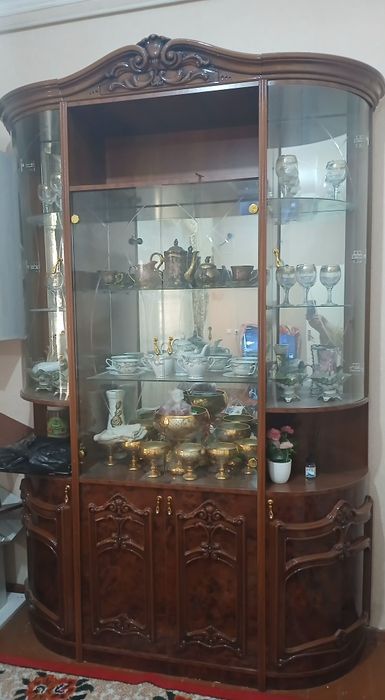 Zal uchun mebel stenka .Juda chiroyli va sifatli mustahkam.Ixchamgina.