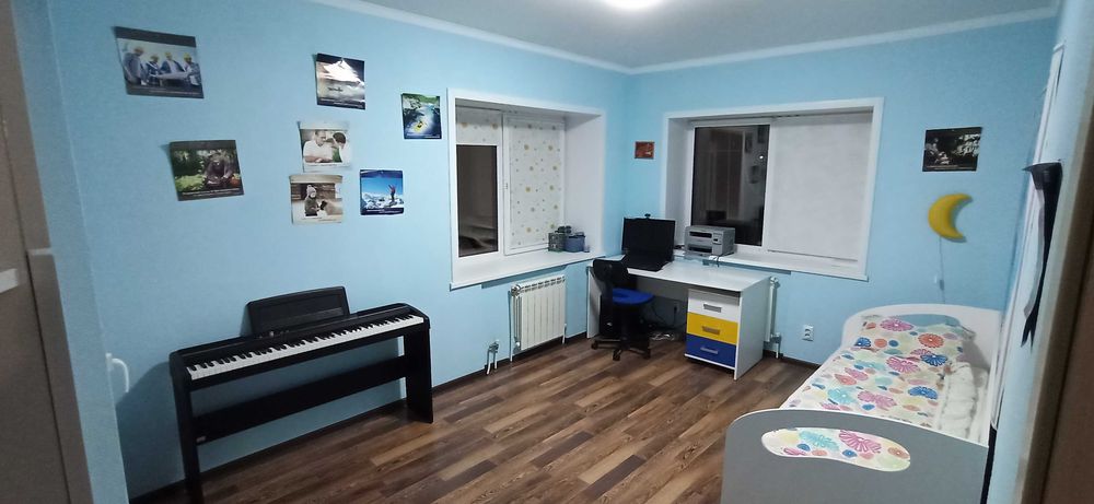 Продам трехэтажный коттедж