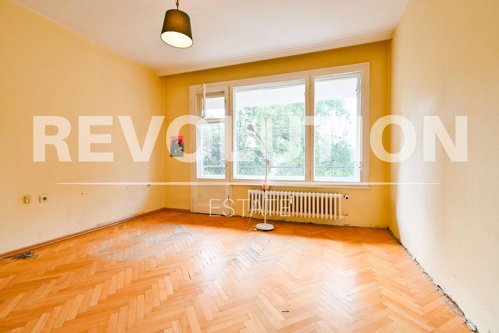 Дава се под наем Двустаен апартамент в София, Изток - 70 кв.м за 700 € - Снимка #2