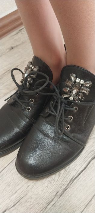 Туфли продам лакированые