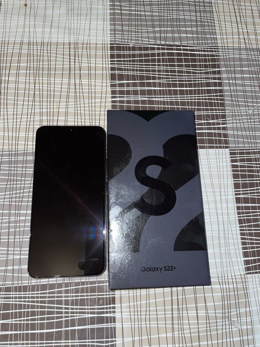 Samsung S22+ 128gb 6 gb ram