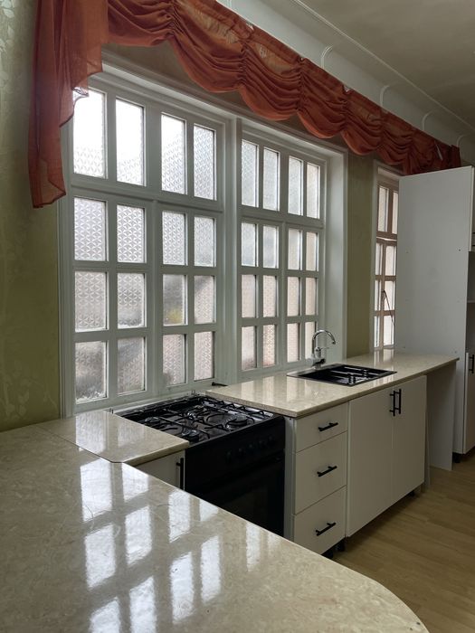 Сдается от собственника частный дом в Чиланзаре.