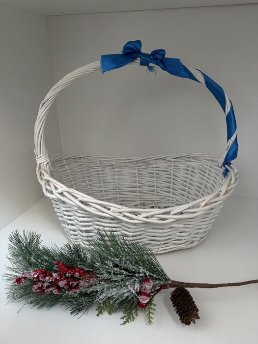 Корзина с декором