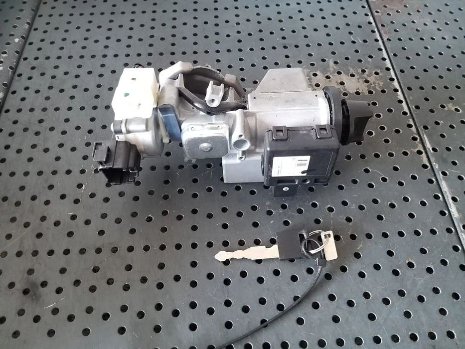Contact auto cu cheie suzuki swift 3 mz ez 3397062j10db 5wk49183