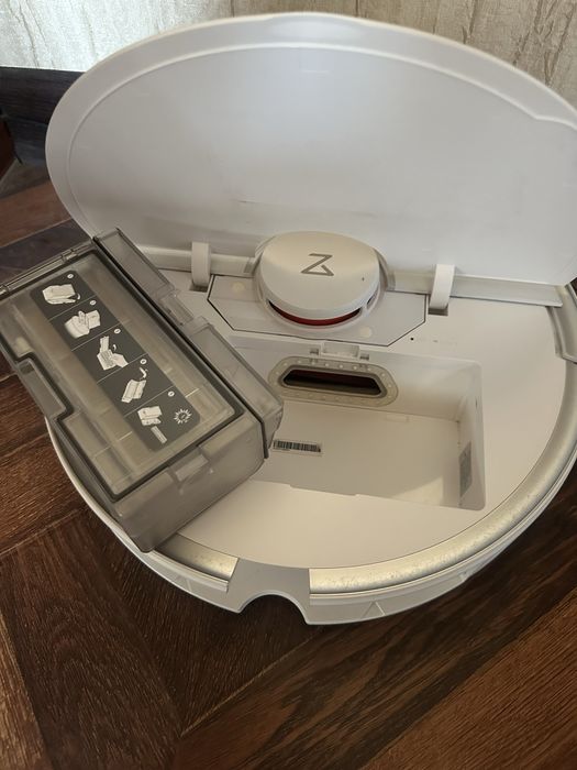 Продам робот пылесос ROBOROCK S7