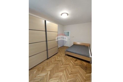 Дава се под наем Четиристаен апартамент в Варна, Трошево - 90 кв.м за 548.25 € - Снимка #4