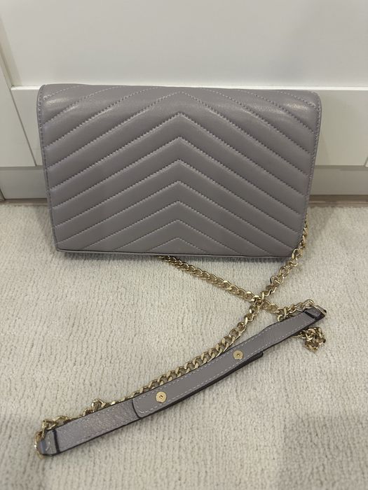 Елегантна нова чанта на Ив Сен Лоран от естествена кожа