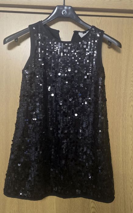 Рокля с паети H&M 116 см.