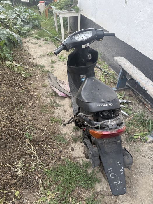 продам скутер     .