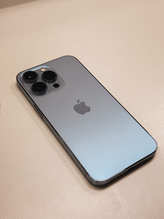 iPhone 13Pro Sierra Blue