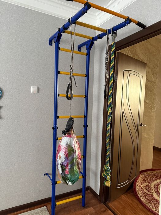 Детский турник для дома, отличное состояние