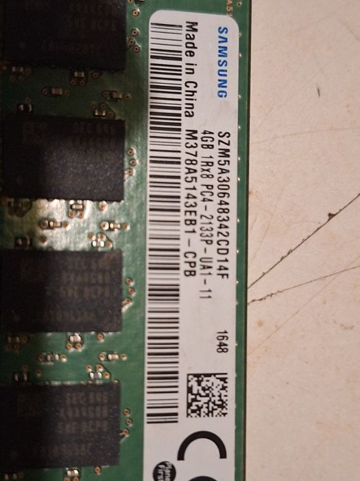 Vand placute RAM, 4GB, DDR4.