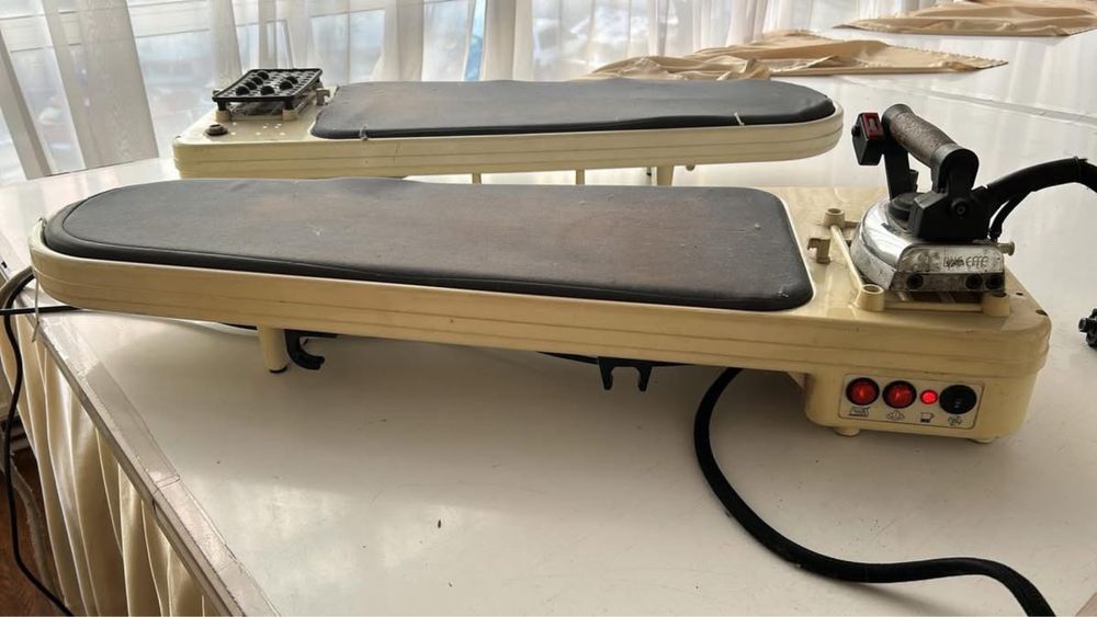 Masa de calcat cu absorbtie ,fier de calcat conectat