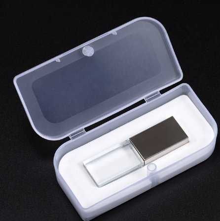Стъклени, светещи USB 16 и 32 GB флаш памет.