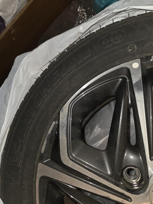 Set jante cu cauciucuri Michelin