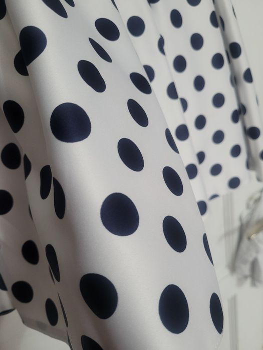 Красивое платье в горох