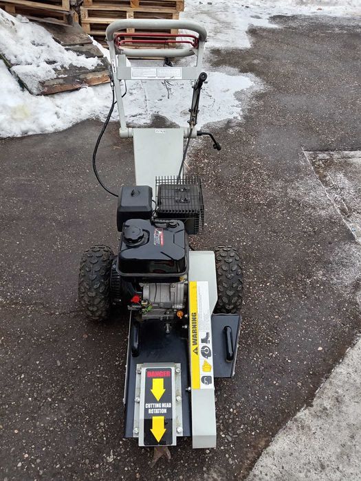 Masina de frezat cioturi pe benzina 15CP Trencher