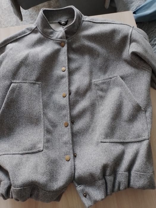 Продаю укороченное пальто из драпа