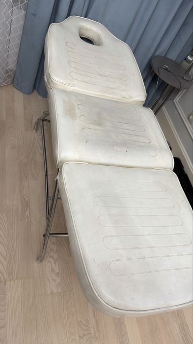 Продам косметологическую кушетку